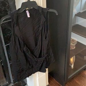 Black criss cross tank